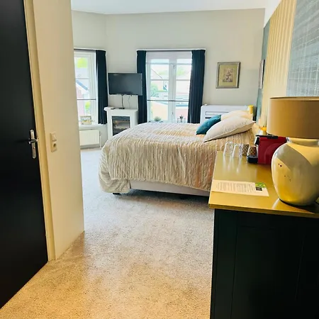 De Dorpshoeve Bed & Breakfast Etten